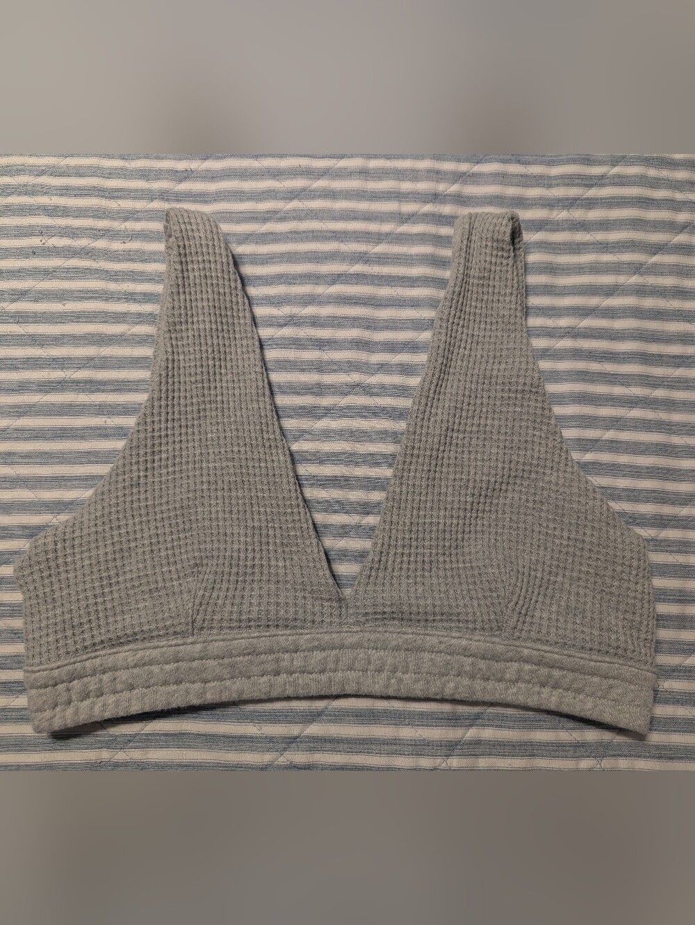aerie Gray Waffle Knit Cozy Sleep Lounge Bralette sz L NWOT Wirefree